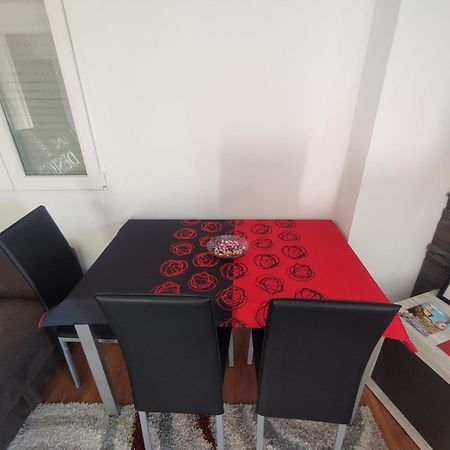 Apartamento Cerca Plaza Pilar سرقسطة المظهر الخارجي الصورة